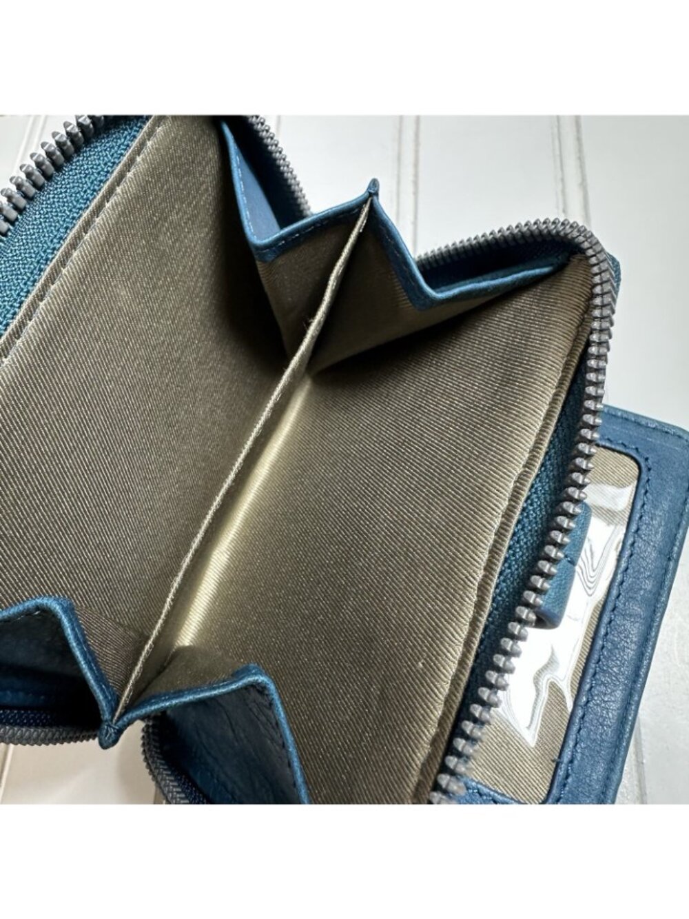 American Leather Co Veronica Wallet Small Teal Ocean Blue Smooth Bifold Zip - Picture 6 of 8
